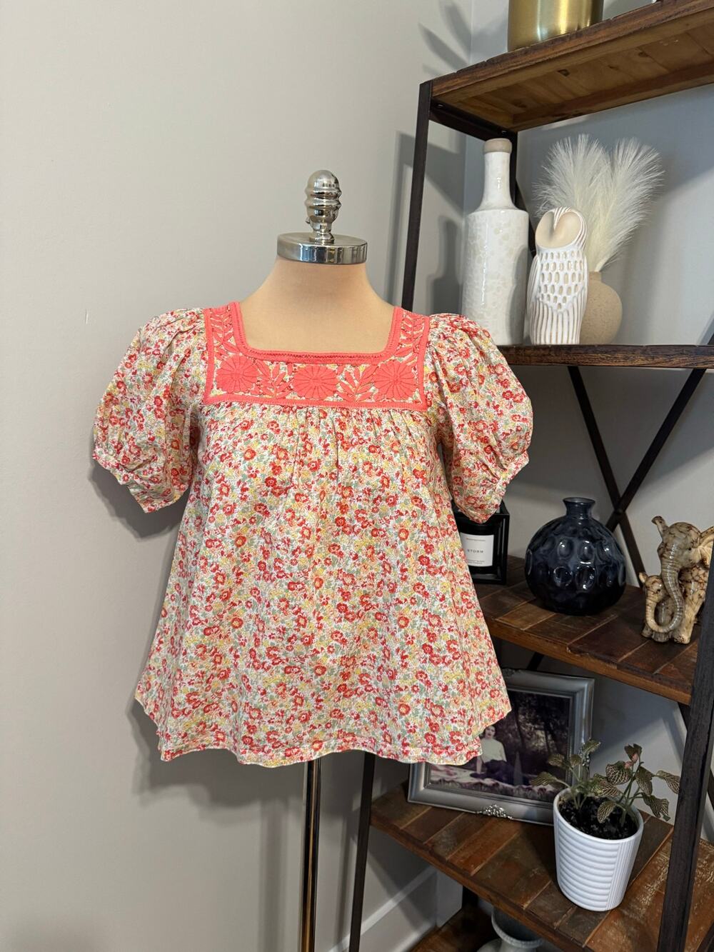 Mi Golondrina Peasant Blouse Top XS Floral Embroidered Mexican Boho Cottage
